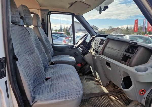 Ford Transit cena 19900 przebieg: 365000, rok produkcji 2011 z Szadek małe 172